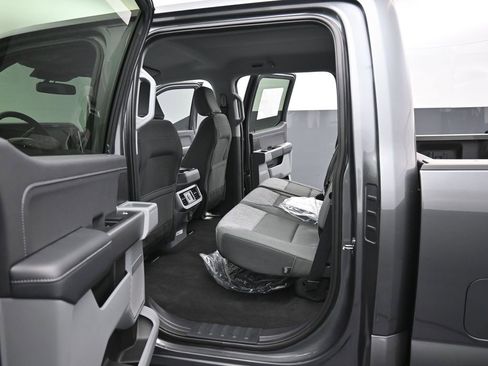 New 2026 Ford F250 XLT w/ XLT Premium Package image 24