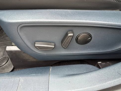 Used 2023 Ford Maverick Lariat w/ Lariat Luxury Package FWD image 17