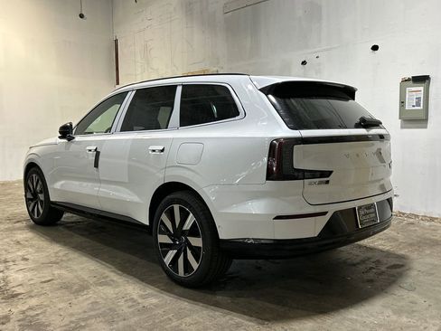 New 2026 Volvo EX90 Ultra AWD/4WD image 4