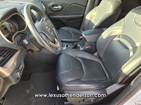 Used 2016 Jeep Cherokee Limited AWD/4WD image 10