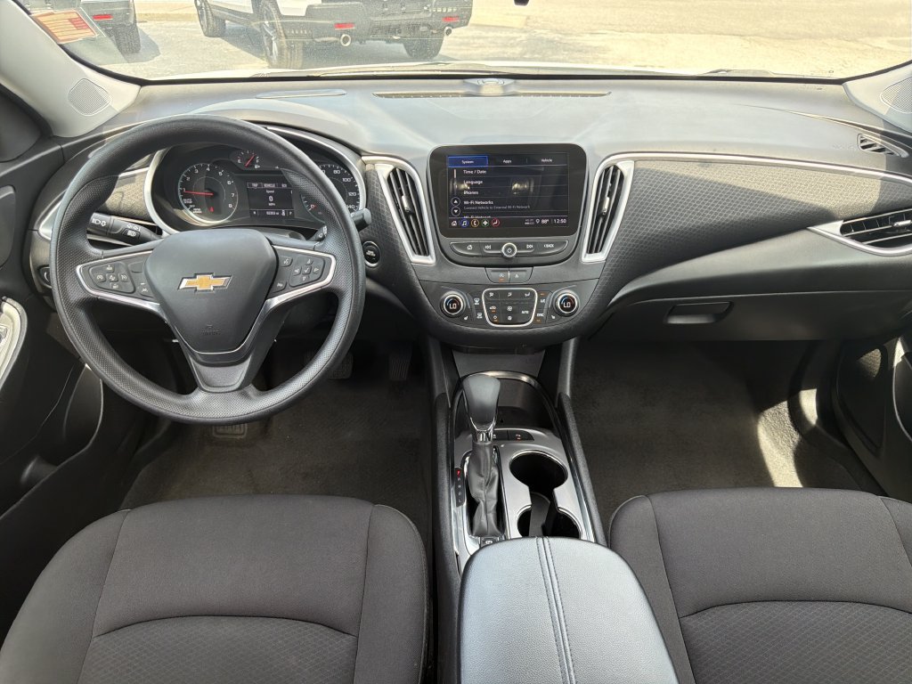 Used 2024 Chevrolet Malibu LT FWD image 14