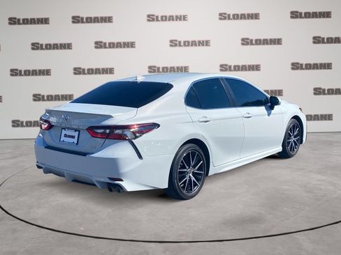 Used 2023 Toyota Camry SE FWD image 5