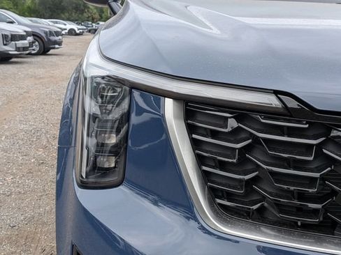 New 2026 Kia Sorento S FWD image 10