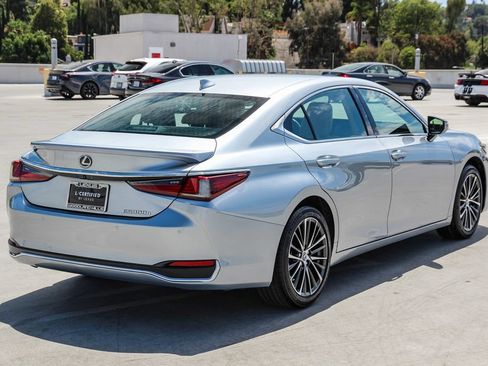 Certified 2024 Lexus ES 300h w/ Premium Package FWD image 5