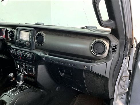 Used 2018 Jeep Wrangler Unlimited Sport S image 20