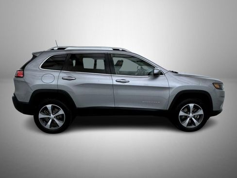 Used 2019 Jeep Cherokee Limited w/ Technology Group image 4