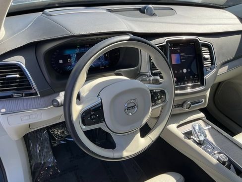 Used 2023 Volvo XC90 T8 Ultimate w/ Lounge Package AWD/4WD image 15
