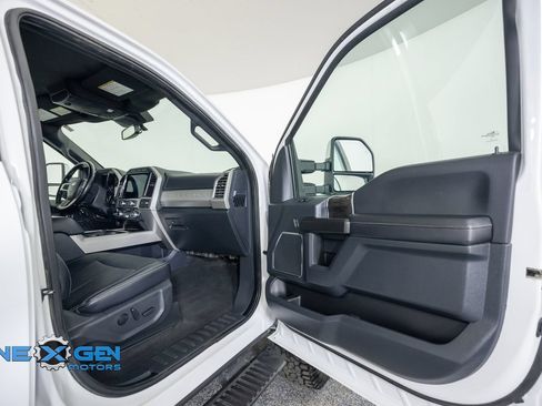 Used 2022 Ford F350 Lariat w/ Lariat Ultimate Package AWD/4WD image 42