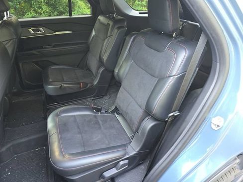 Used 2025 Ford Explorer ST RWD image 26
