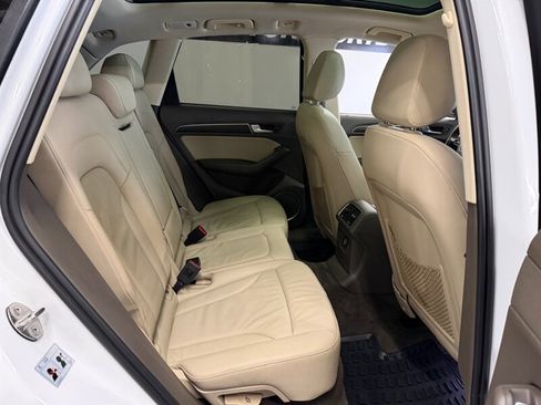 Used 2017 Audi Q5 2.0T Premium Plus w/ Technology Package image 31