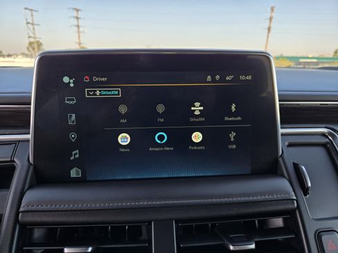 Used 2024 Chevrolet Suburban Z71 w/ Luxury Package image 12