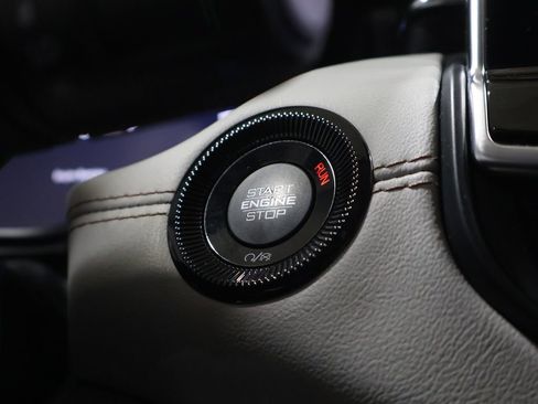 Certified 2022 Jeep Compass Limited w/ Elite Group image 28