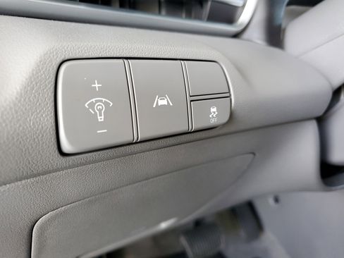 Used 2023 Hyundai Elantra SEL image 20