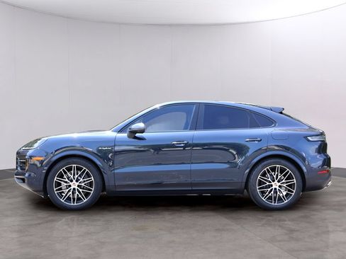 Certified 2026 Porsche Cayenne E-Hybrid Coupe AWD/4WD image 2
