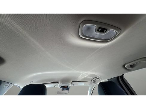 Certified 2022 Buick Encore GX Preferred w/ Cold Weather Comfort Package AWD/4WD image 29