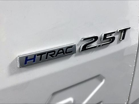 Used 2024 Hyundai Santa Cruz Limited image 10