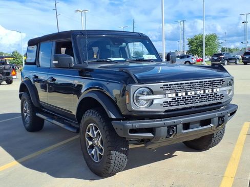 Used 2024 Ford Bronco Badlands AWD/4WD image 7