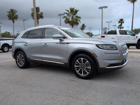 Used 2023 Lincoln Nautilus FWD w/ Premium Package image 2