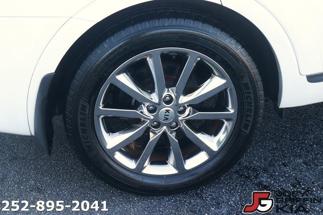 Used 2018 Kia Sorento SX FWD image 9