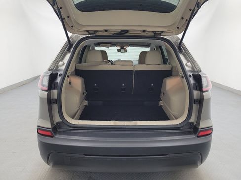 Used 2021 Jeep Cherokee Latitude image 29