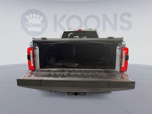 Used 2024 Ford F350 Lariat w/ Lariat Ultimate Package AWD/4WD image 33