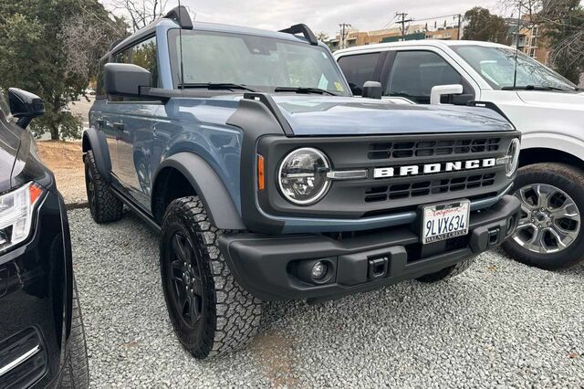 Used 2024 Ford Bronco Black Diamond AWD/4WD image 2