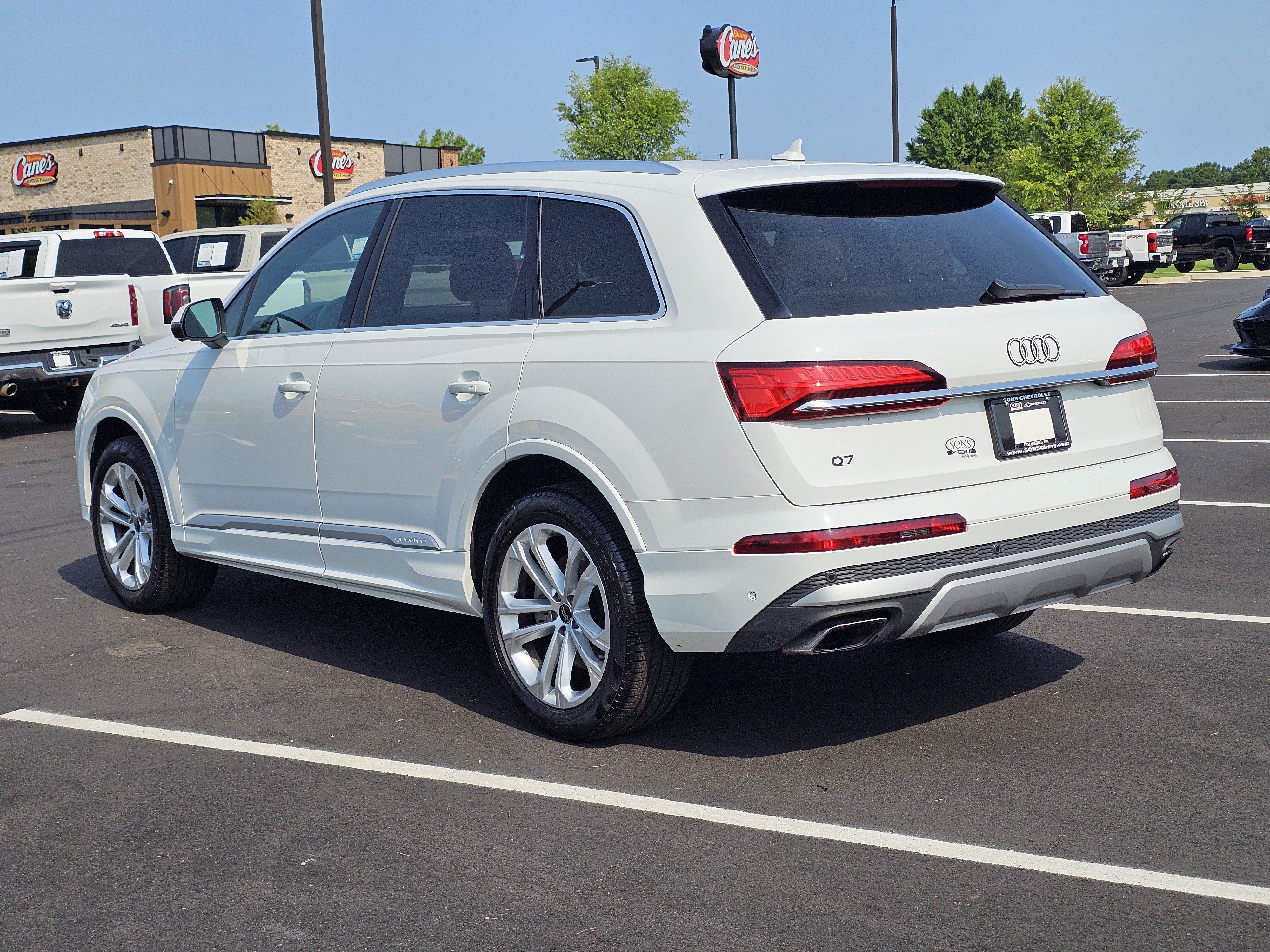 Used 2025 Audi Q7 3.0T Premium Plus AWD/4WD image 13