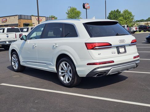 Used 2025 Audi Q7 3.0T Premium Plus AWD/4WD image 13