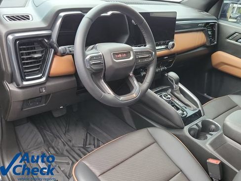 Used 2024 GMC Canyon AT4 w/ AT4 Premium Package AWD/4WD image 19