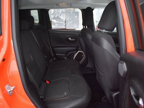 Used 2016 Jeep Renegade 75th Anniversary image 39