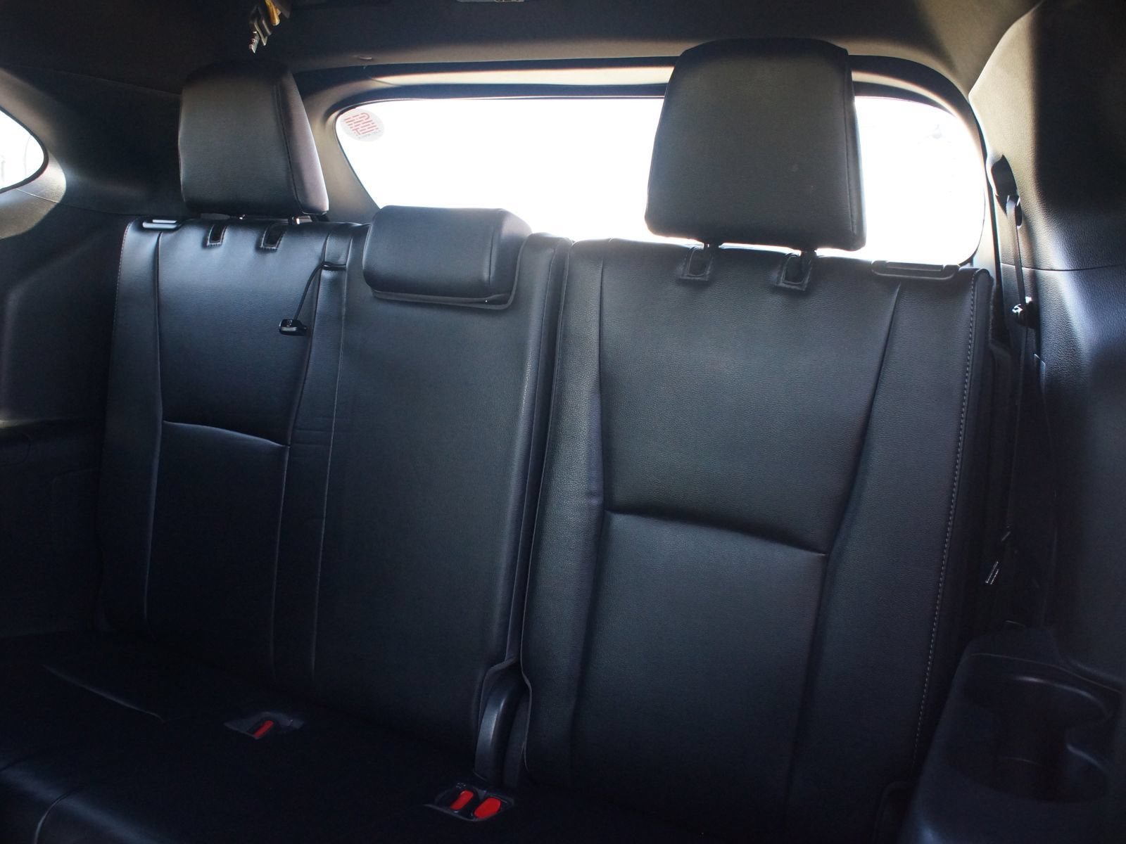 Used 2023 Toyota Highlander XSE FWD image 16