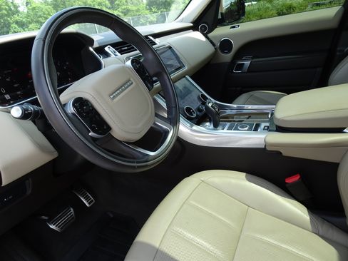Certified 2022 Land Rover Range Rover Sport HSE Silver Edition AWD/4WD image 15