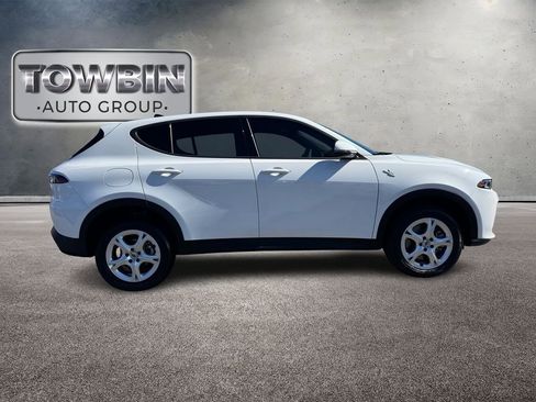 Used 2024 Dodge Hornet GT w/ Cold Weather Group AWD/4WD image 3