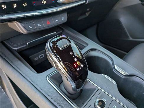 Used 2025 Cadillac XT4 Sport w/ Cold Weather Package FWD image 15