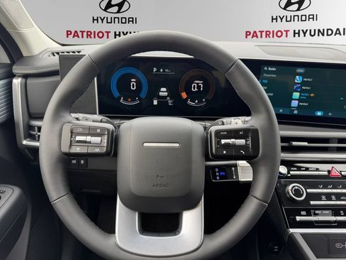 Used 2026 Hyundai Santa Fe SE FWD image 12