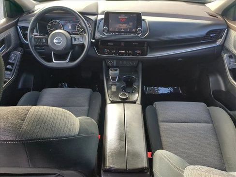 Used 2021 Nissan Rogue SV image 18