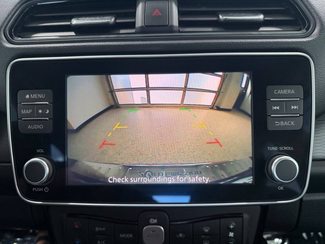 Used 2020 Nissan Leaf SV w/ Protection Package FWD image 17