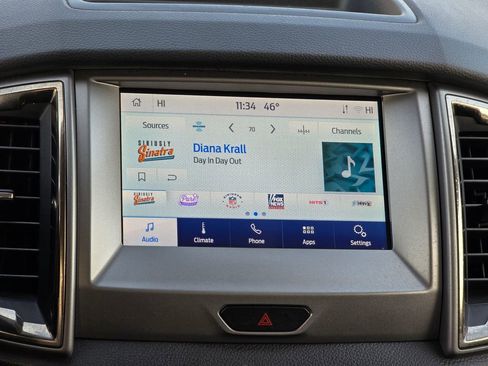 Used 2020 Ford Ranger XLT w/ Equipment Group 301A Mid image 8