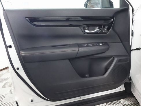 Used 2024 Honda CR-V Sport Touring image 12
