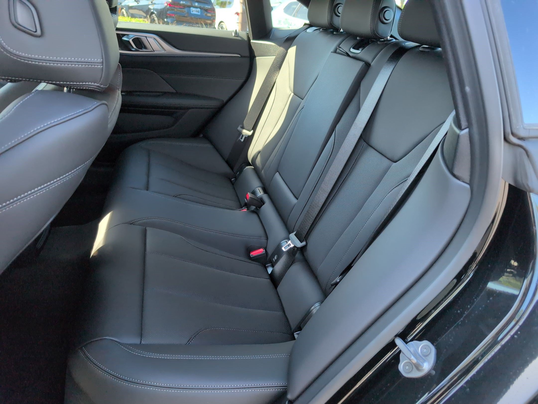 New 2026 BMW i4 eDrive40 w/ Parking Assistance Package RWD image 31