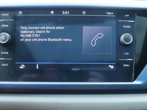 Used 2022 Volkswagen Taos SE w/ Panoramic Sunroof Package image 45