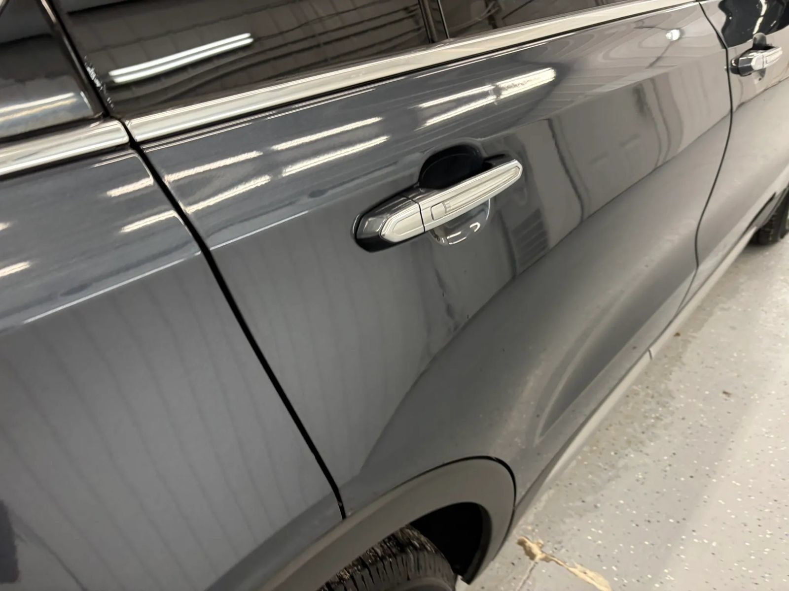 Used 2020 Cadillac XT4 Premium Luxury w/ Technology Package FWD image 25