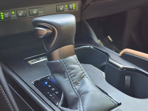 Certified 2025 Lexus ES 350 w/ Premium Package FWD image 15