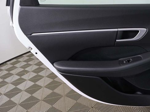 Certified 2025 Hyundai Sonata SEL FWD image 21