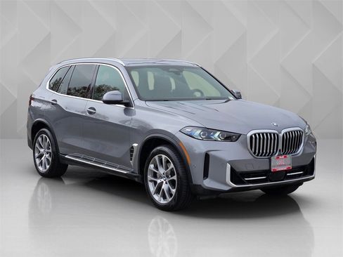 Used 2025 BMW X5 xDrive40i image 8