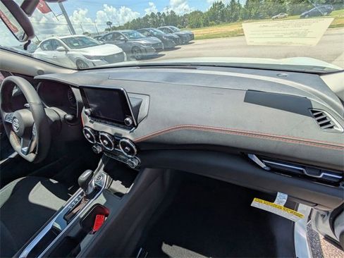 New 2025 Nissan Sentra SR w/ Trunk Package image 30