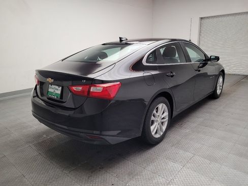 Used 2018 Chevrolet Malibu LT w/ LPO, Convenience Package 2 image 9