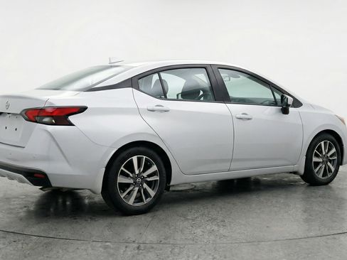 Used 2025 Nissan Versa SV FWD image 9