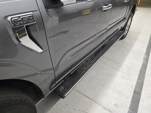 Used 2021 Ford F150 Lariat w/ Equipment Group 502A High image 11