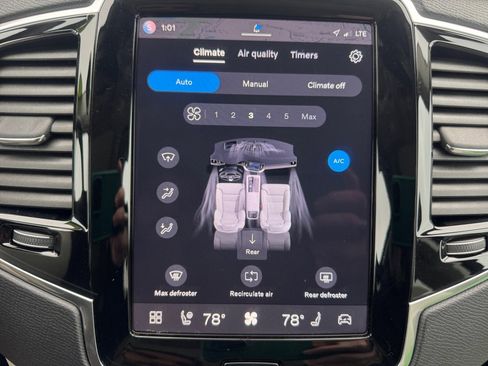 Certified 2023 Volvo XC90 B5 Plus w/ Protection Package Premier image 22